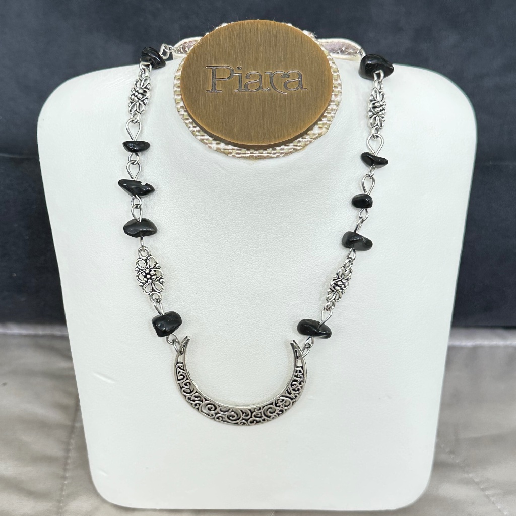 Silver Tone Crescent Moon Filigree Necklace W/Black Onyx Crystal/Stone Chips